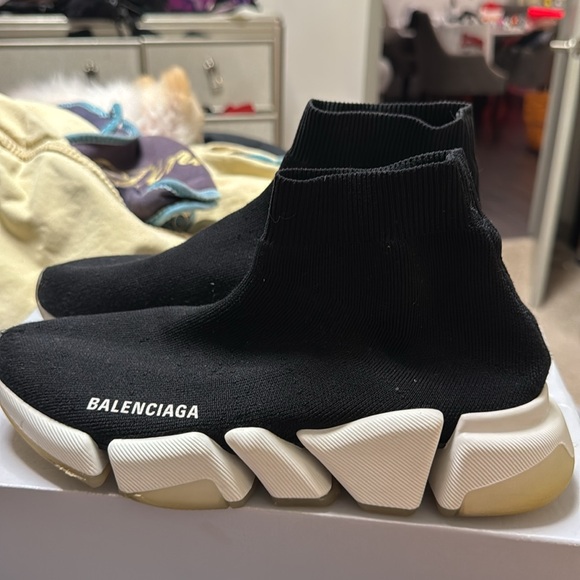 Balanciaga women’s 8 - Picture 4 of 5